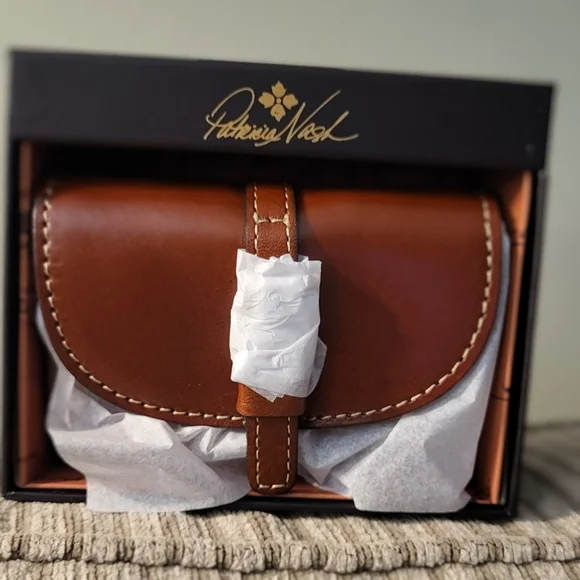 🎁Patricia Nashed Boxed Leather Mini Torri Wallet with Key Fob Bag Charm - Picture 6 of 14